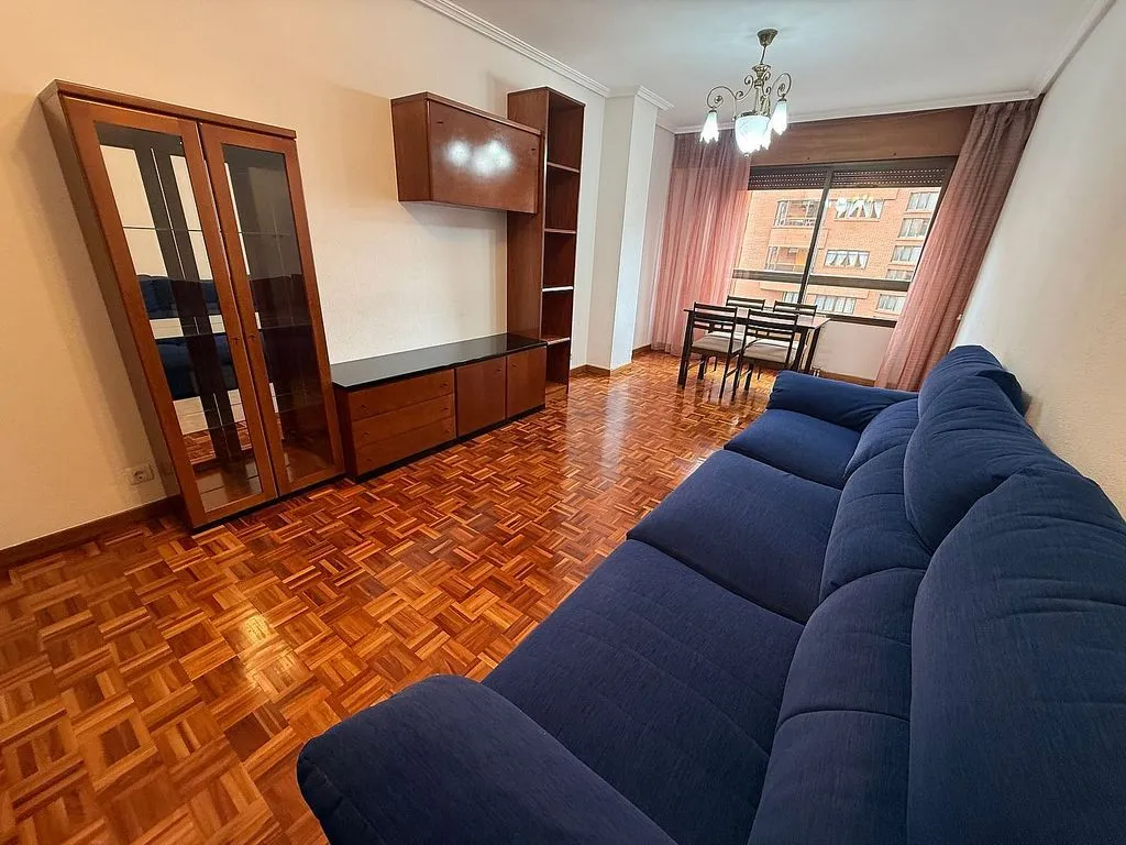 Séjour - Apartment with Terrace and Garage in Gamonal