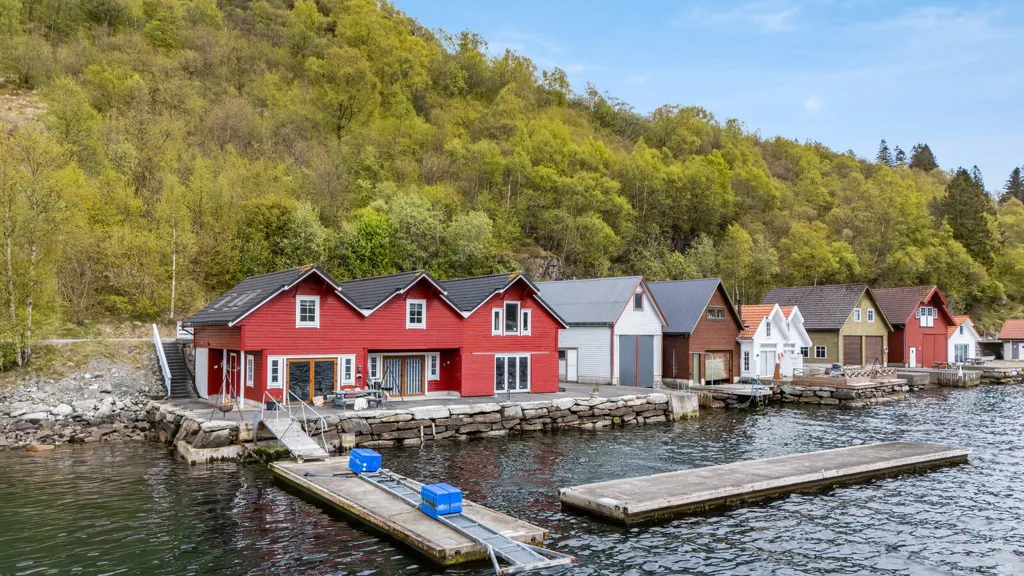 Välivaade - Naust with Sea View in Ølen