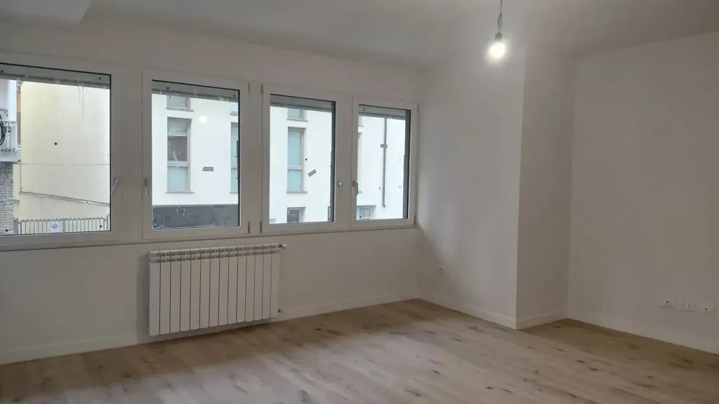 Pièces - Rustic-Style Apartment with Veranda in Florence