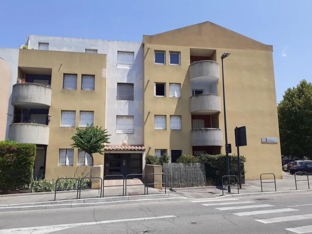 Välivaade - Faux T4 with Balcony in Cavaillon