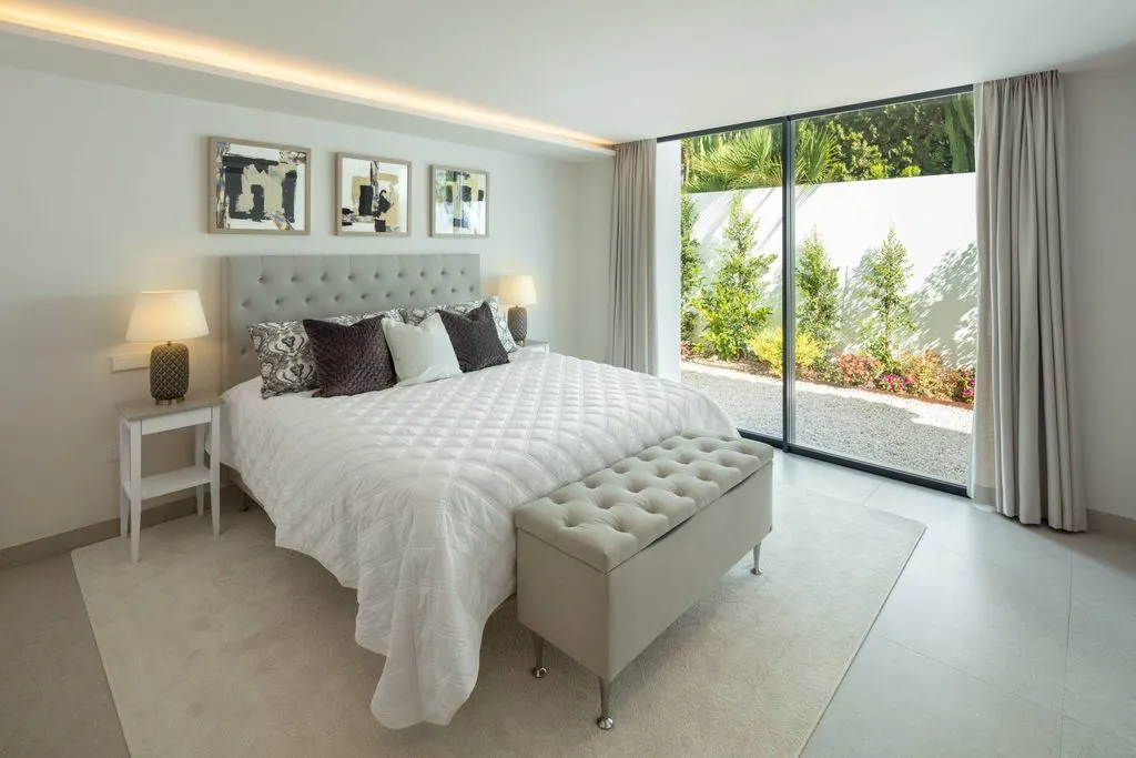 Bedrooms - Luxury Villa with Pool in Marbella