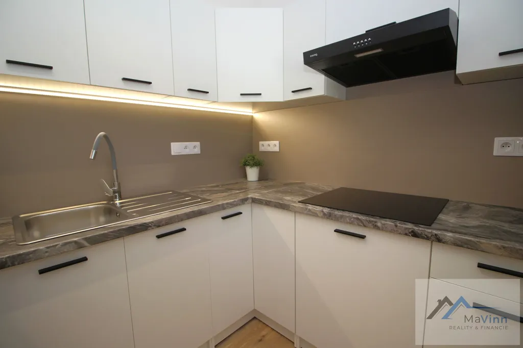 Kitchen - Apartment with Garden View in Partizánske