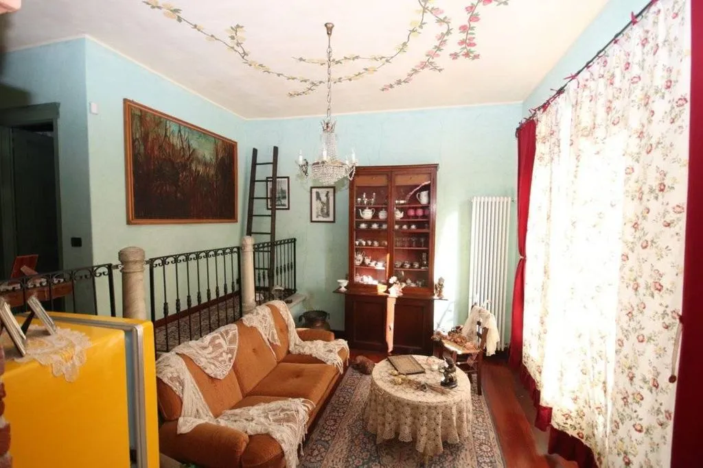 Elutuba - Historic Farmhouse with B&B in La Morra