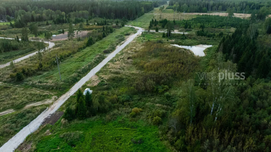 Vue aérienne - Private Plot with Forest View in Kureõja