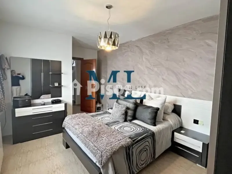 Magamistoad - Corner Semi-detached House with Terrace in Sant Pere de Ribes