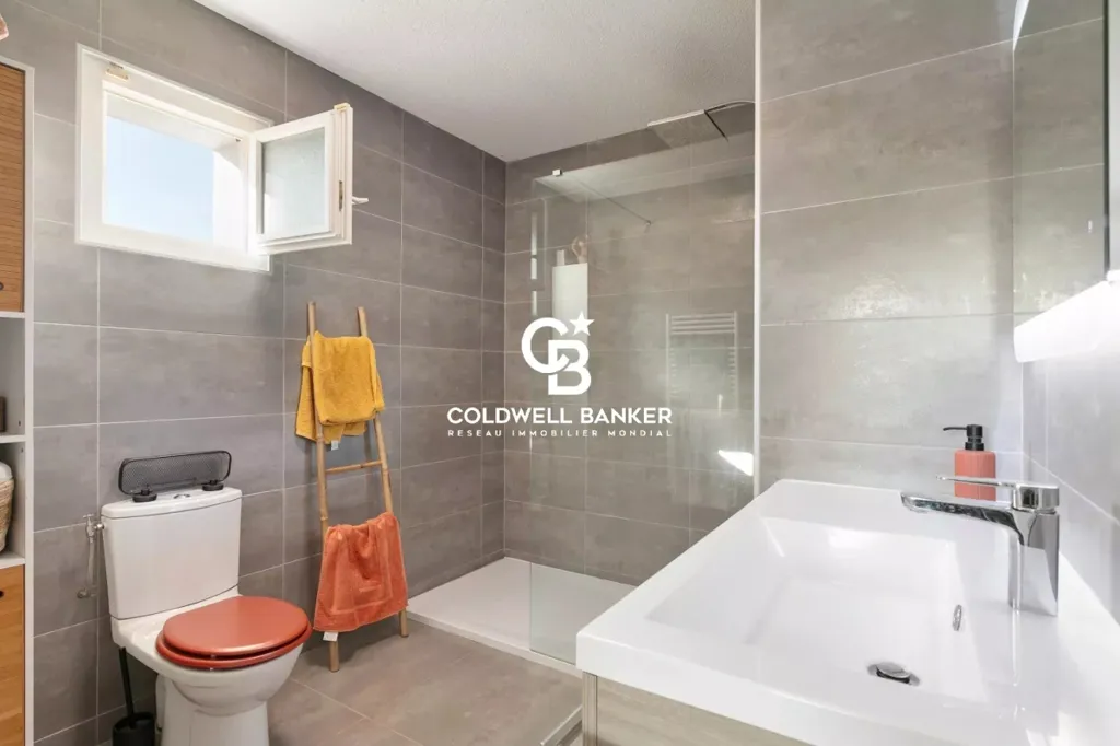 Bathrooms - Renovated Villa with Pool in Biot