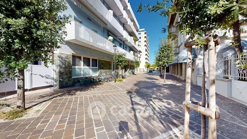 Giardino - Bright Trilocale with Private Courtyard in Grado