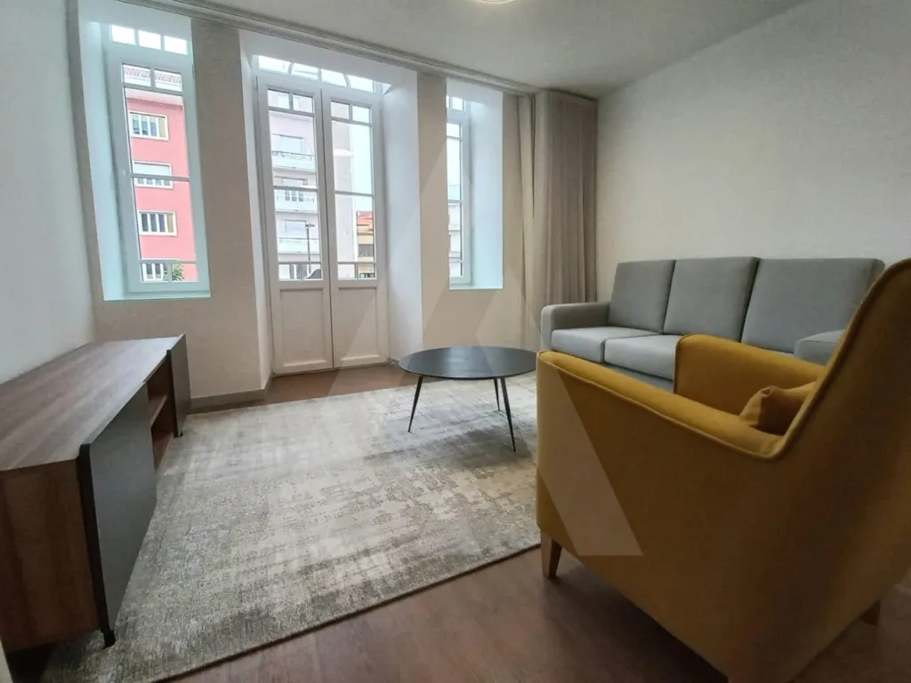 Elutuba - Furnished Flat with City View in Aveiro Centre