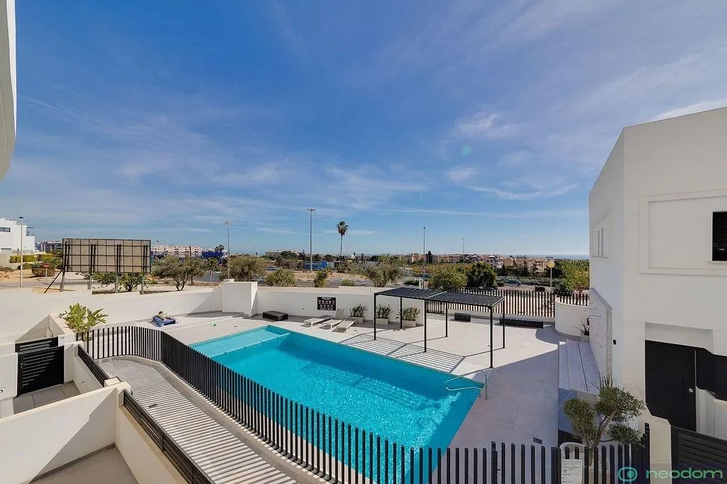 Piscine - Duplex with Pool and Terrace in Guardamar de Segura