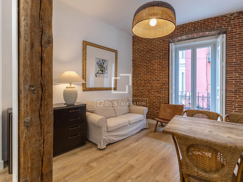 Elutuba - Exterior Apartment with Balconies in Madrid