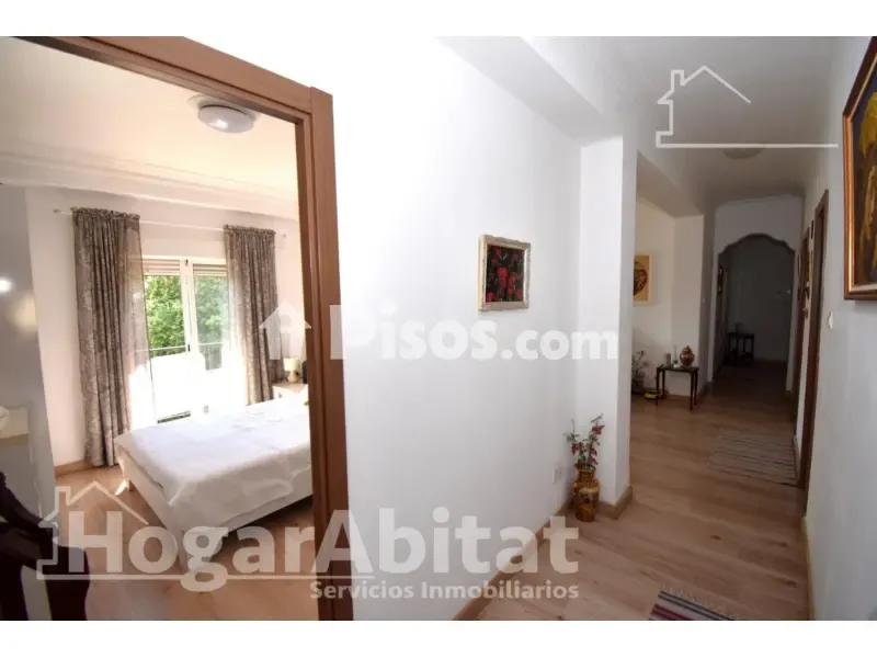 Chambres - Reformed Apartment with Balcony on Primado Reig