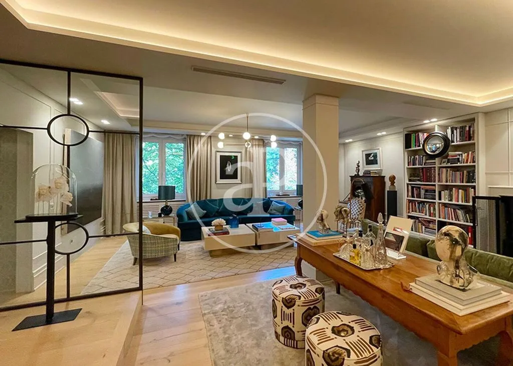 Soggiorno - Luxury Apartment with High Ceilings in Salamanca