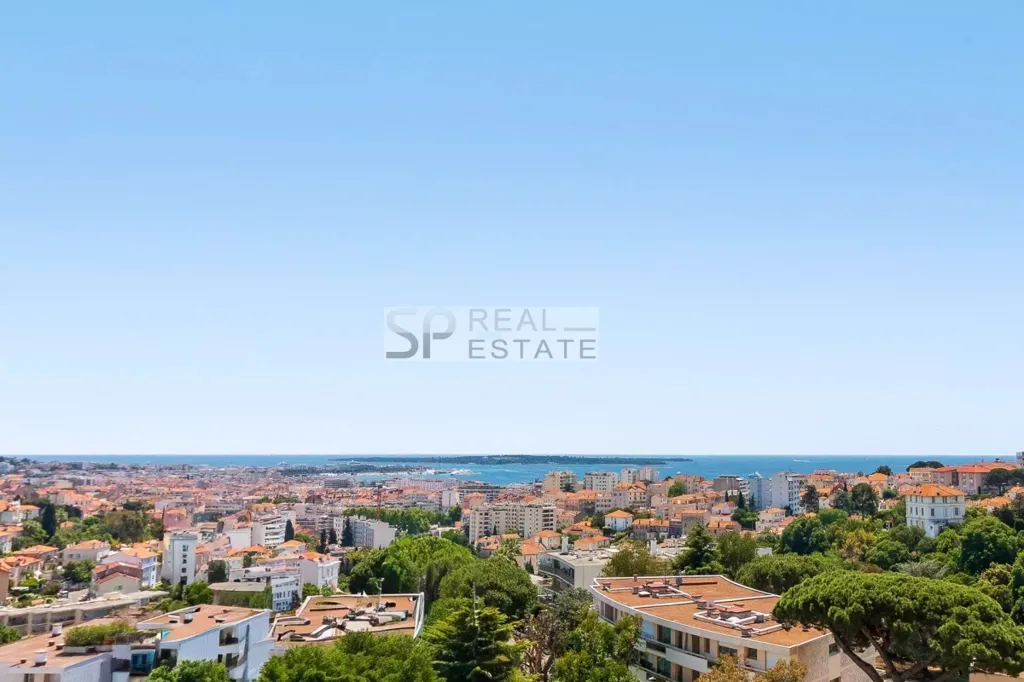 Appartement 6 pièces à Cannes