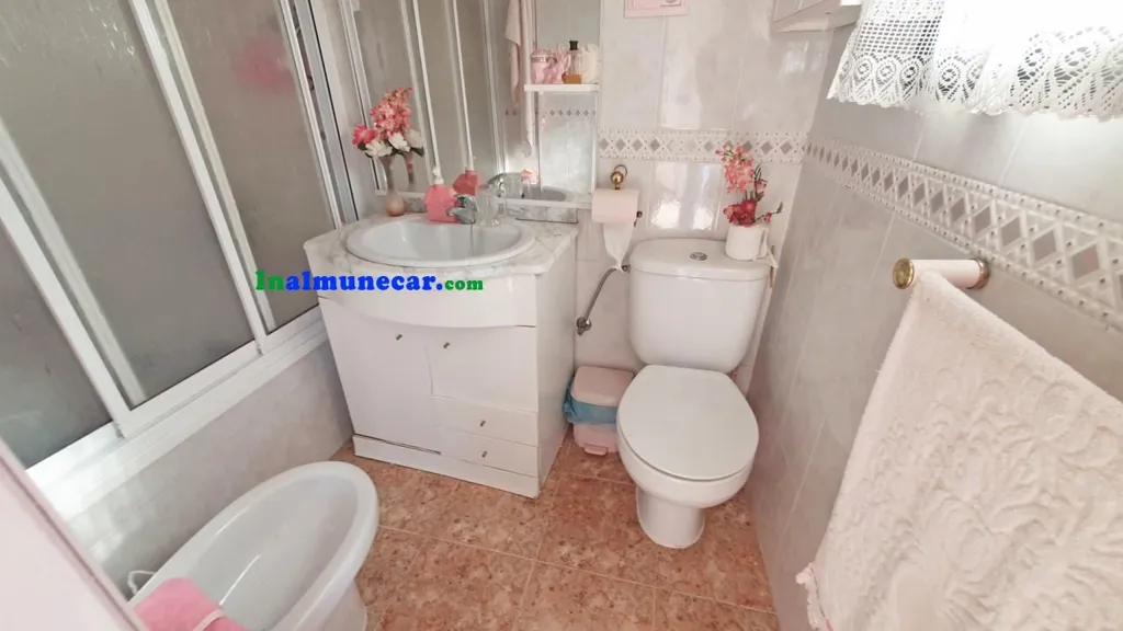 Bagni - Traditional House with Sea View in Almuñécar Centro