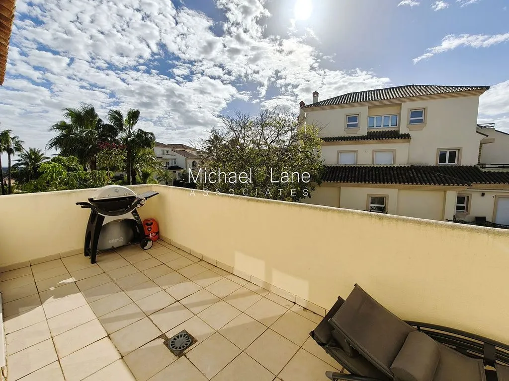 Terrasse - Duplex with Sea View and Pool in Sotogrande