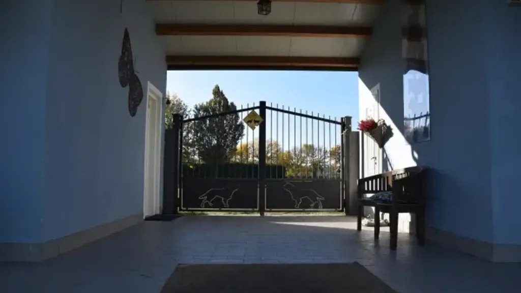 Entrée - Rustic Farmhouse with Canine Facilities in Spessa