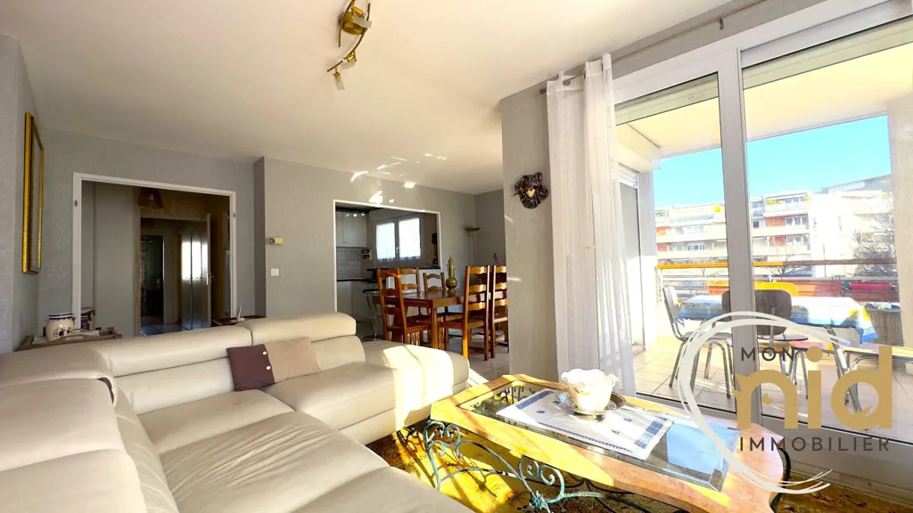 Living Room - T4 Flat with Terrace in Echirolles Centre