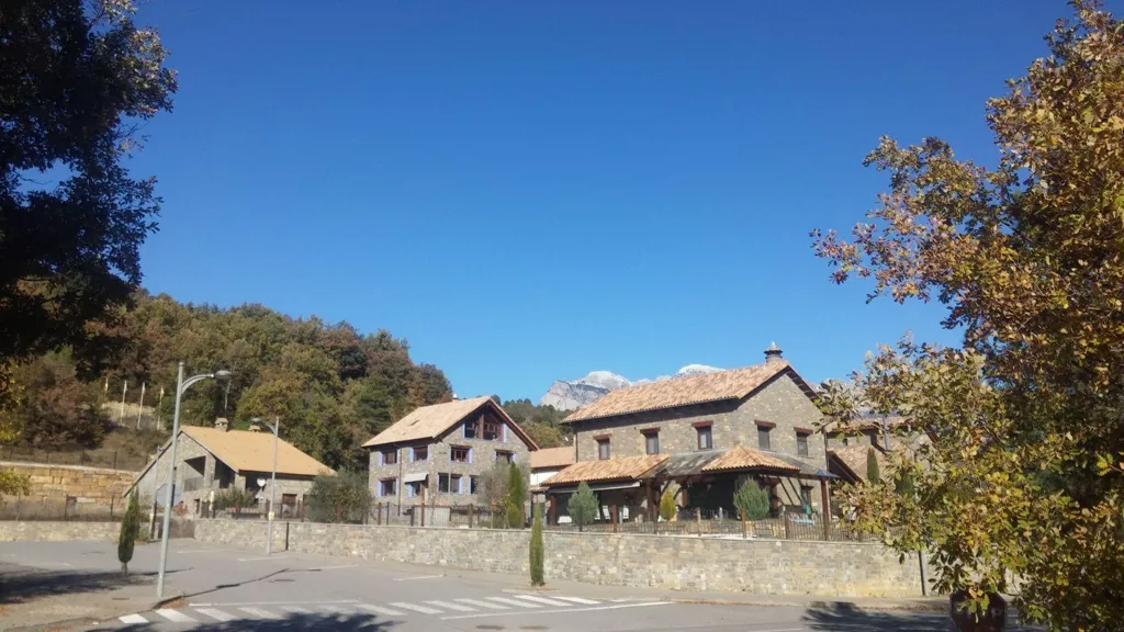 Urban Plots with Views in Aínsa-Sobrarbe