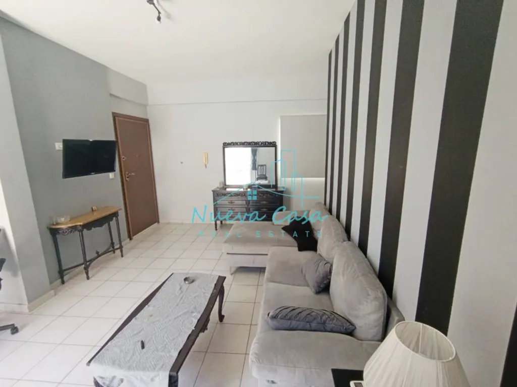 Elutuba - Apartment with Balcony in Patras Centre