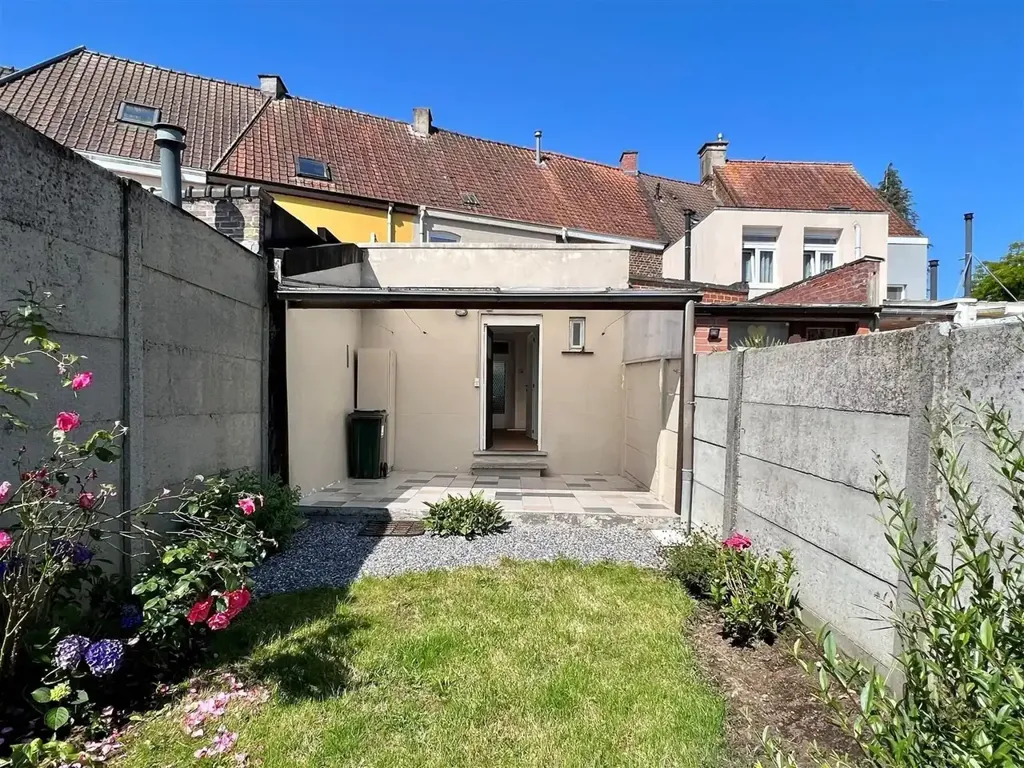 Jardin - Maison avec Terrasse Couverte à Ronse