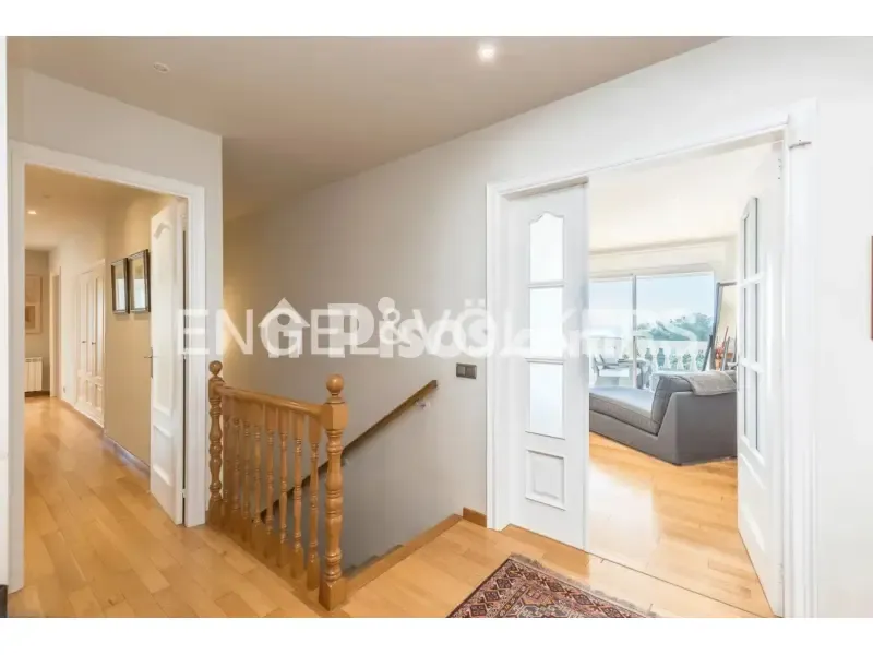 Esik - Renovated Seafront House in Cabrils