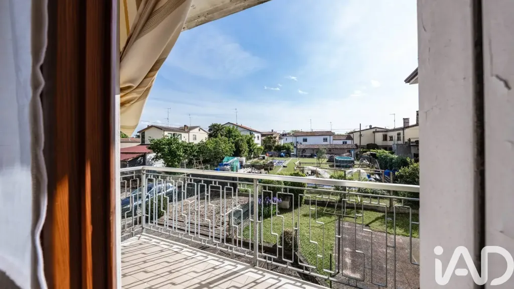 Balcon - Villa with Courtyard in Massa Fiscaglia