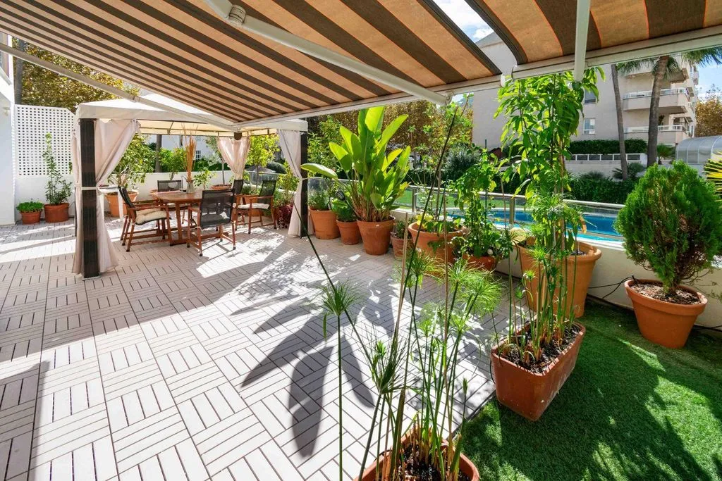 Terrass - Luxury Apartment with Pool in l'Alfàs del Pi