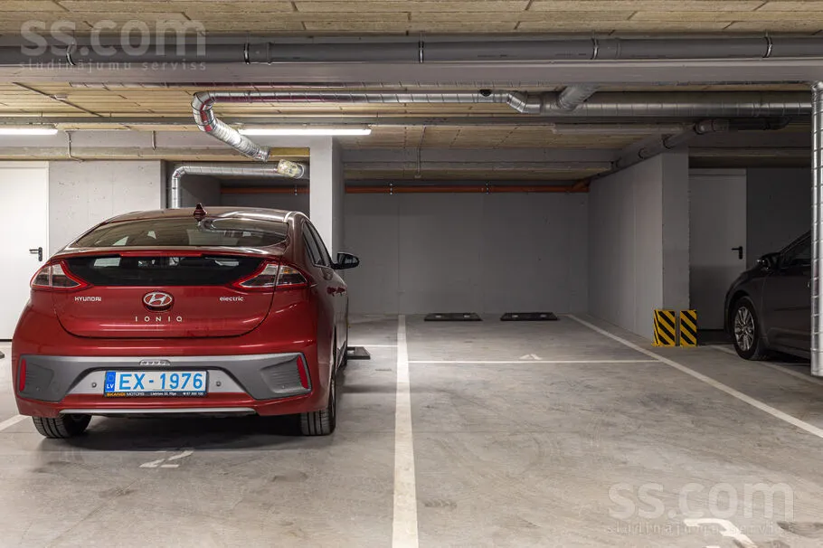 Garage - Apartment with Large Terrace in Jūrmala Centre