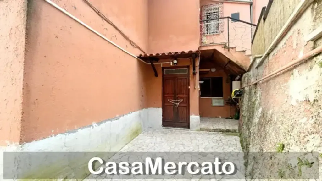 Exterior - Bilocale with Balcony in Rocca di Papa