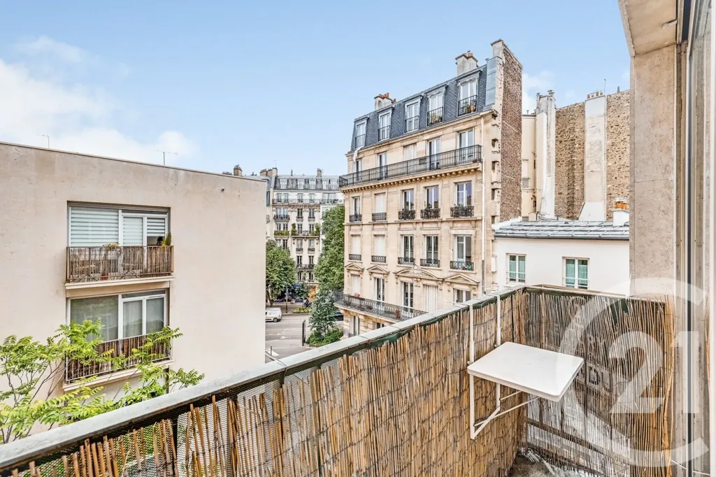 Balcon - Appartement F2 avec Balcon au 11e Arrondissement de Paris