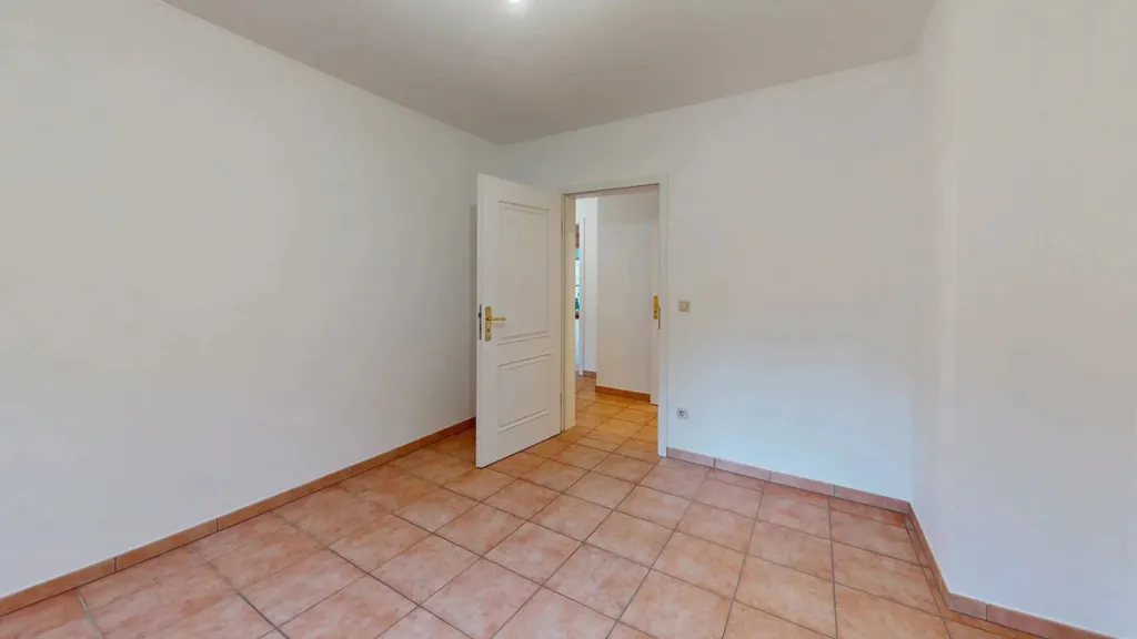 Pièces - Appartement 3 Chambres avec Terrasse à Differdange