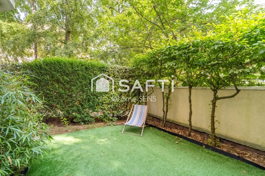 Giardino - Apartment with Garden in Poissy