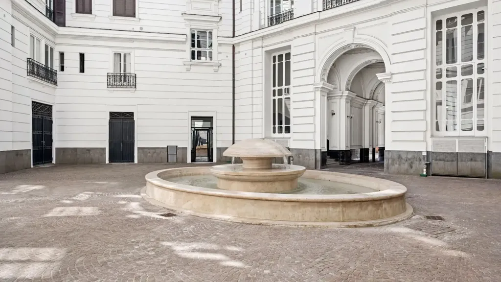 Garden - Fully Furnished Flat in Historic Centre, Naples