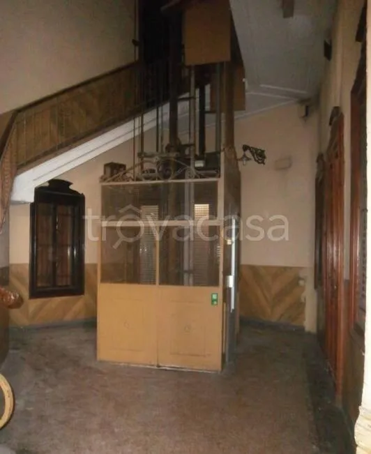 Entrée - Penthouse Apartment with Balcony in Turin