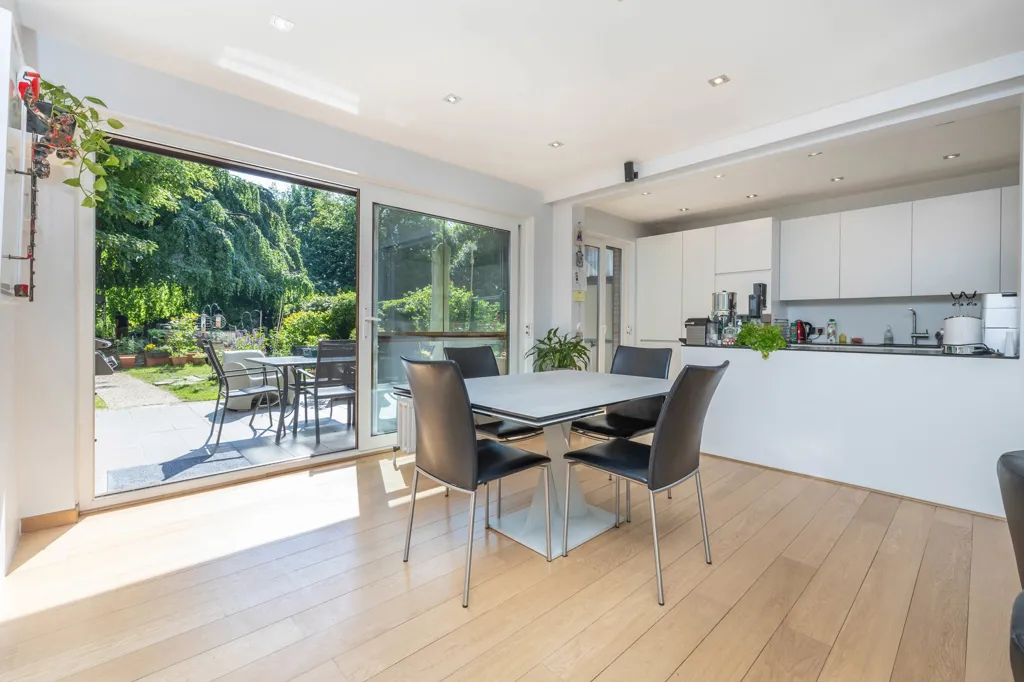 Salle à manger - Appartement 1 Chambre avec Jardin à Uccle