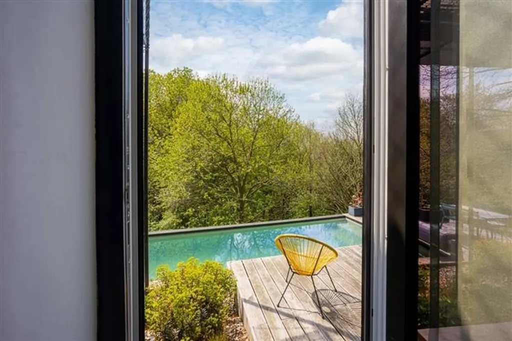 Bassein - Contemporary Villa with Pool in Argenteau