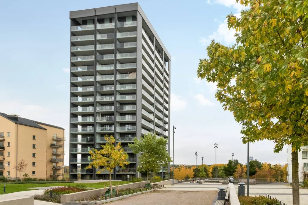 Jardin - Apartment with Large Balcony in Rinkeby