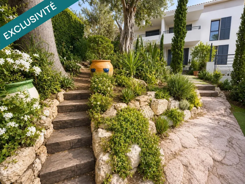 Jardin - Appartement 2 Pièces avec Terrasse et Jardin à Fréjus
