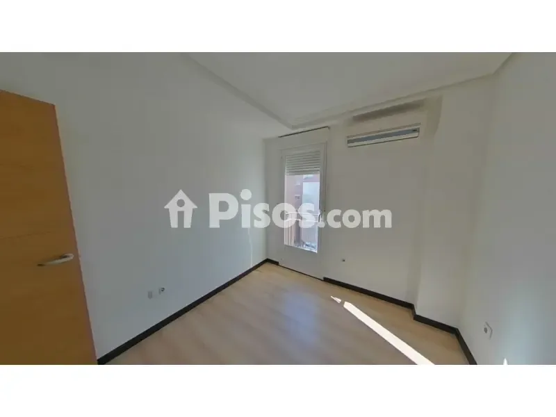 Toad - Apartment with Potential in Calle de los Bomberos