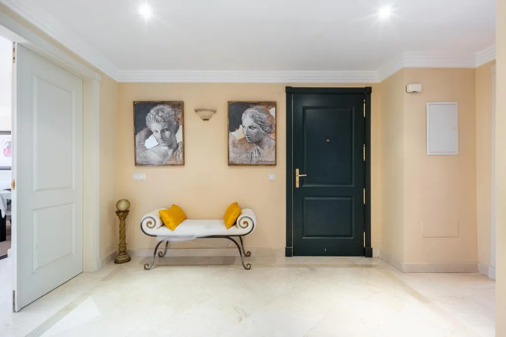 Entrée - Luxury Apartment with Sea Views in Marbella