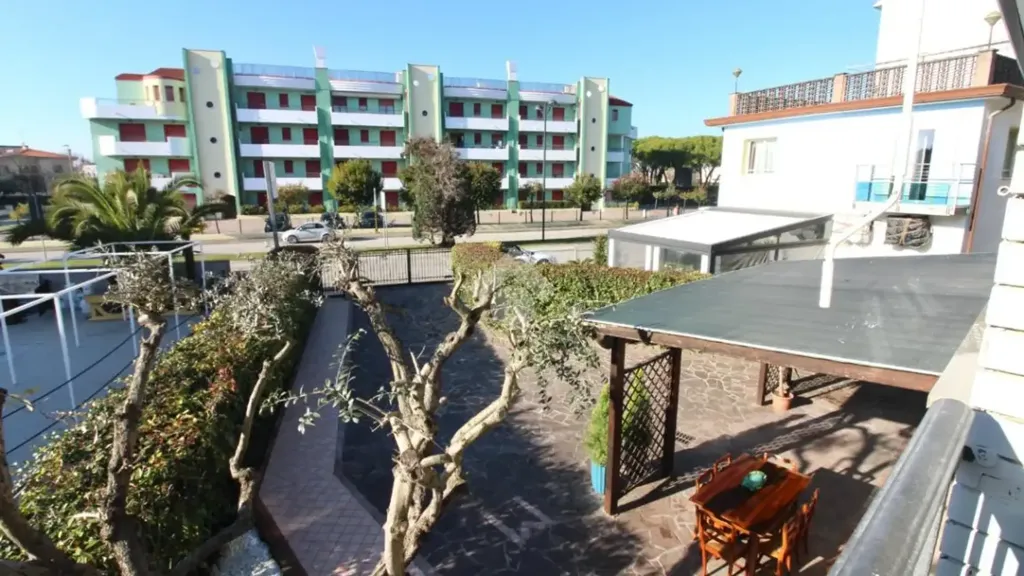 Balcon - Villa with Private Garden in Caorle