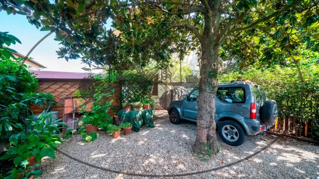 Giardino - Independent House with Panoramic View in Figline Valdarno