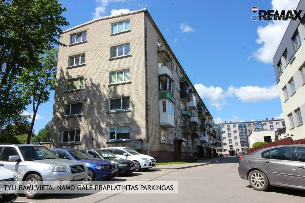 Exterior - 3-Bedroom Apartment with Balcony in Šiauliai Centre