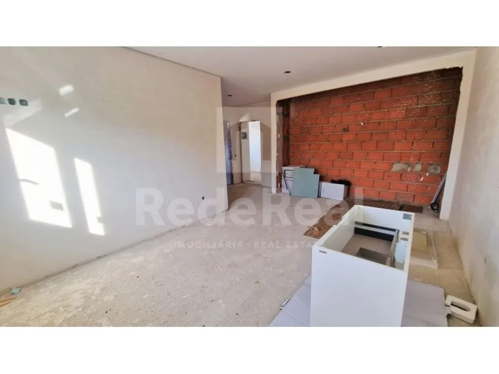 Toad - Luxury Semi-Detached House with Solar Panels in Algoz