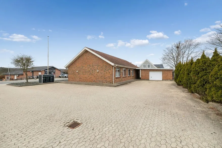 Esterno - Modern Office on Main Street in Laurbjerg