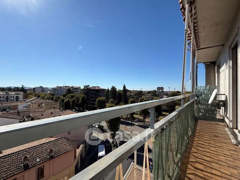 Rõdu - Elegant Duplex with Balconies in Voghera Centre