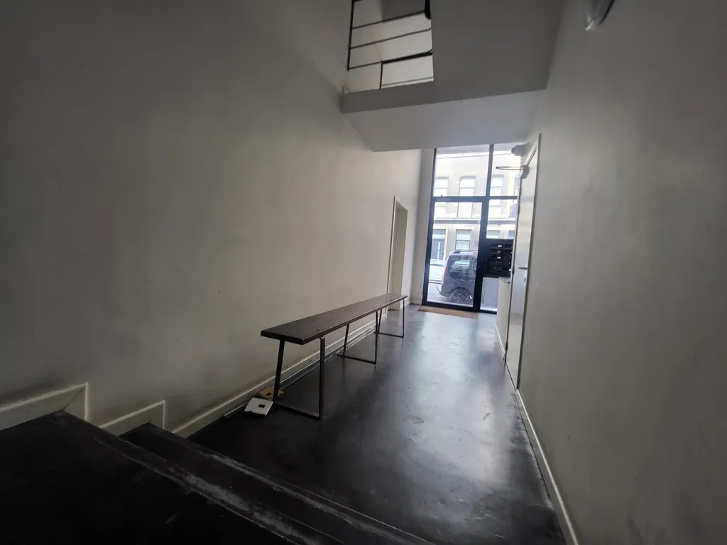 Entrée - Appartement 2 Chambres à Schaerbeek avec Parking Optionnel