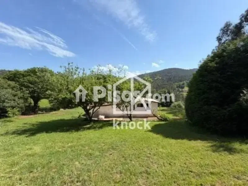 Aed - Rustic Finca with Mountain Views in Castrillón