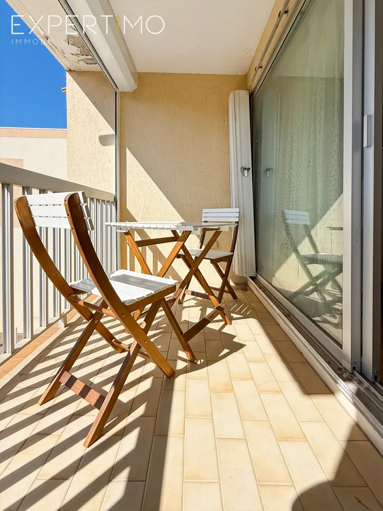 Balcon - Studio Cabine avec Parking à Proximité de la Mer au Grau-du-Roi