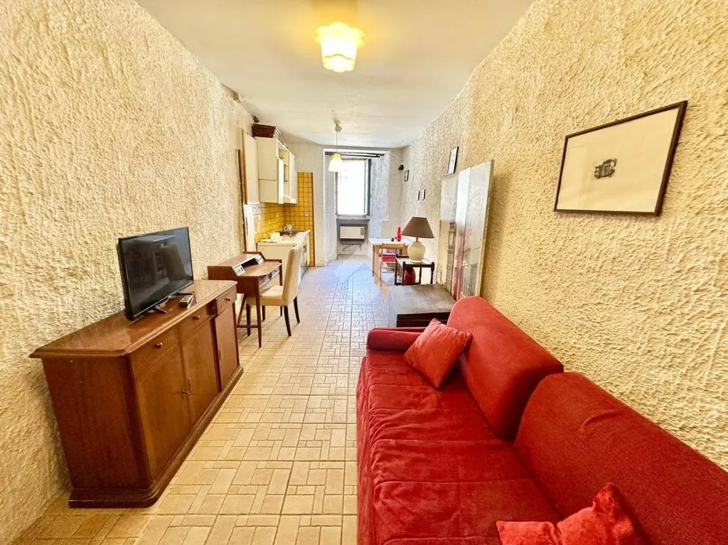 Soggiorno - Monolocale with Private Courtyard in Spoleto